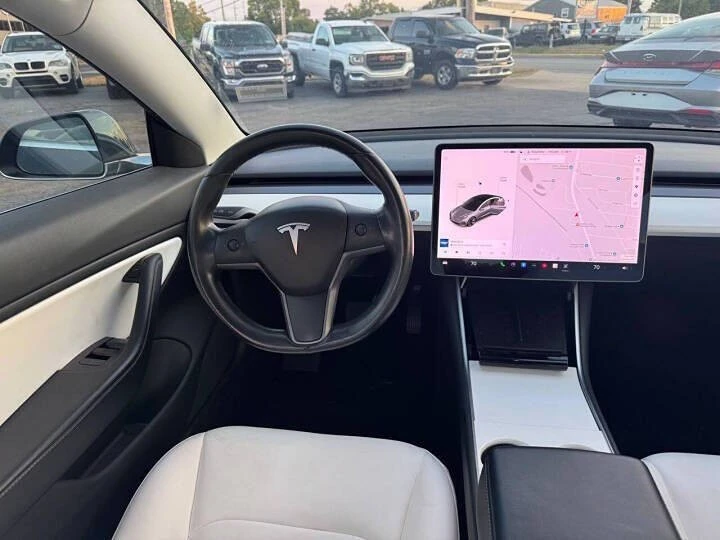 2018 Tesla Model 3 - Image 17 of 19