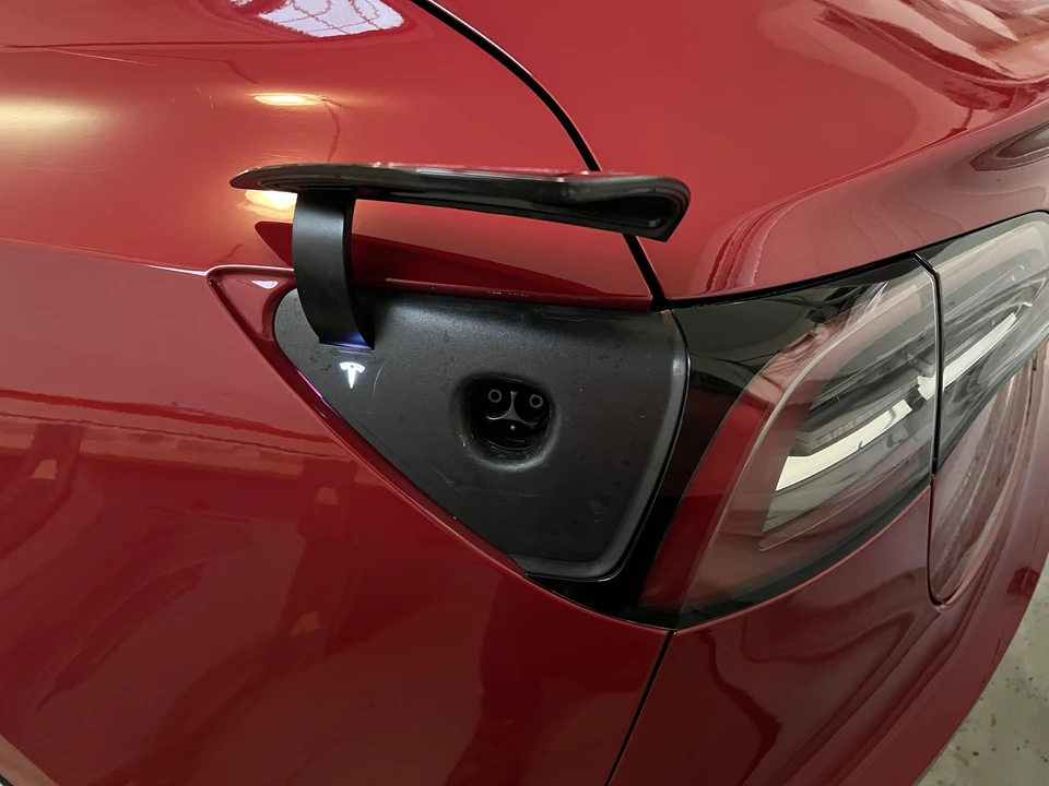 2018 Tesla Model 3 - Image 17 of 31
