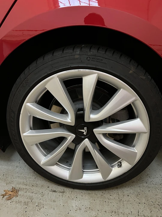 2018 Tesla Model 3 - Image 25 of 31