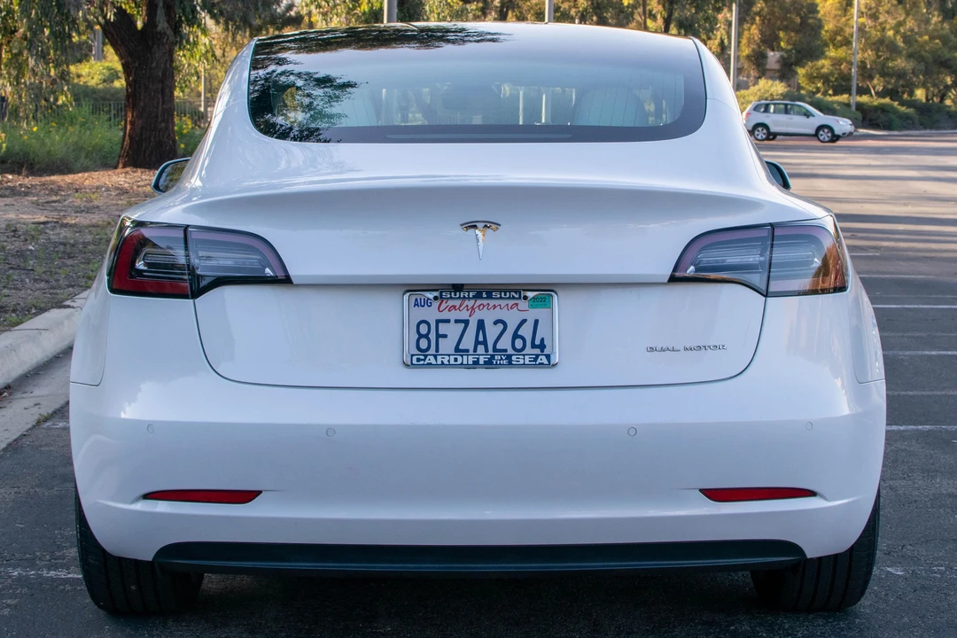 2018 Tesla Model 3 - Image 5 of 31