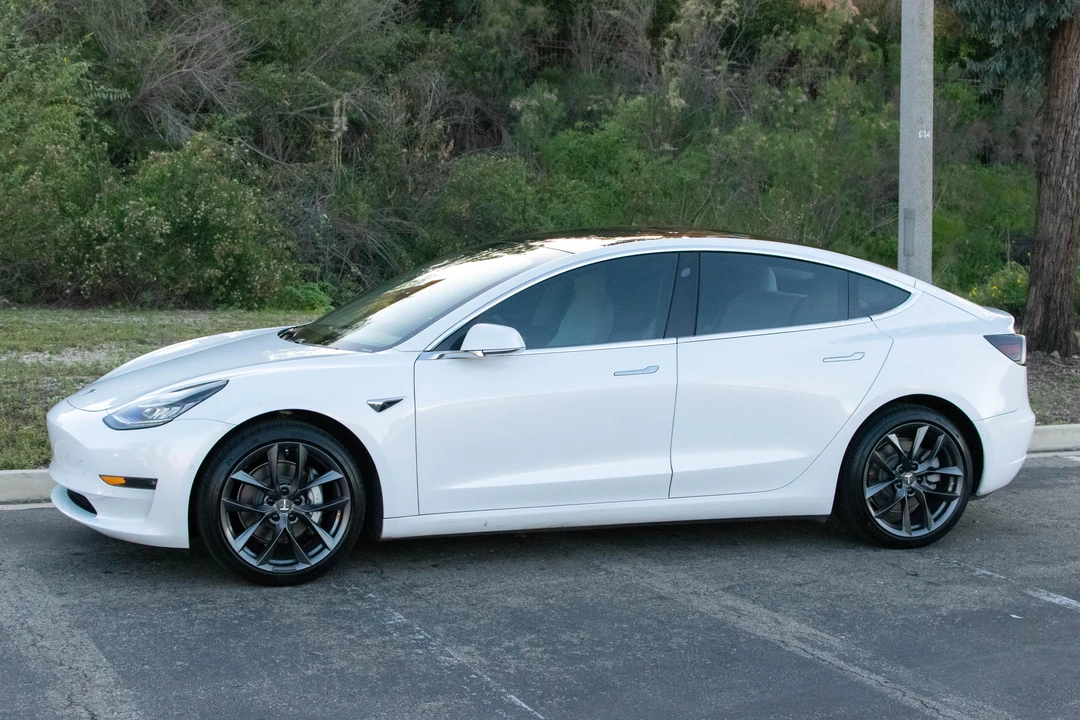 2018 Tesla Model 3 - Image 18 of 31