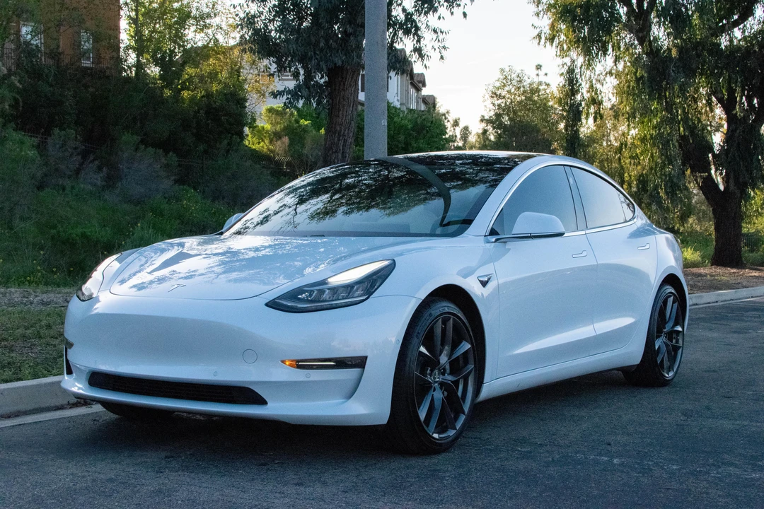 2018 Tesla Model 3 - Image 14 of 31