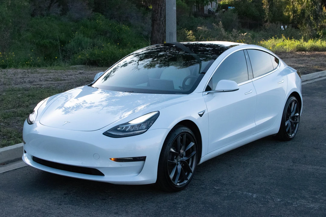 2018 Tesla Model 3 - Image 15 of 31