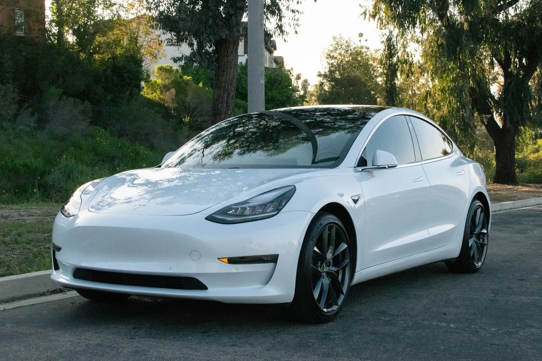 2018 Tesla Model 3 - Image 12 of 31