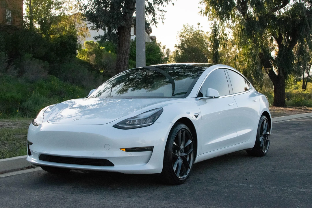 2018 Tesla Model 3 - Image 11 of 31