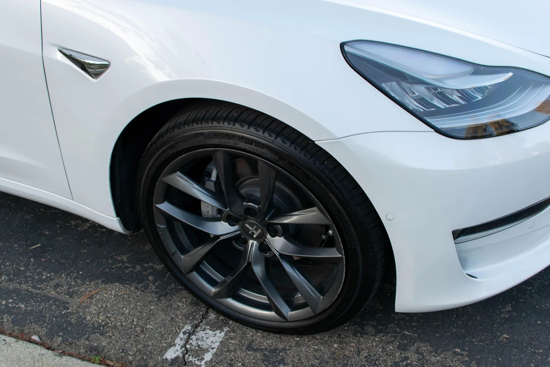 2018 Tesla Model 3 - Image 28 of 31