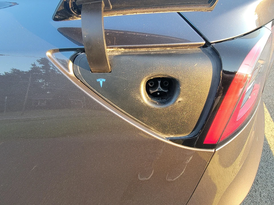 2018 Tesla Model 3 - Image 22 of 31