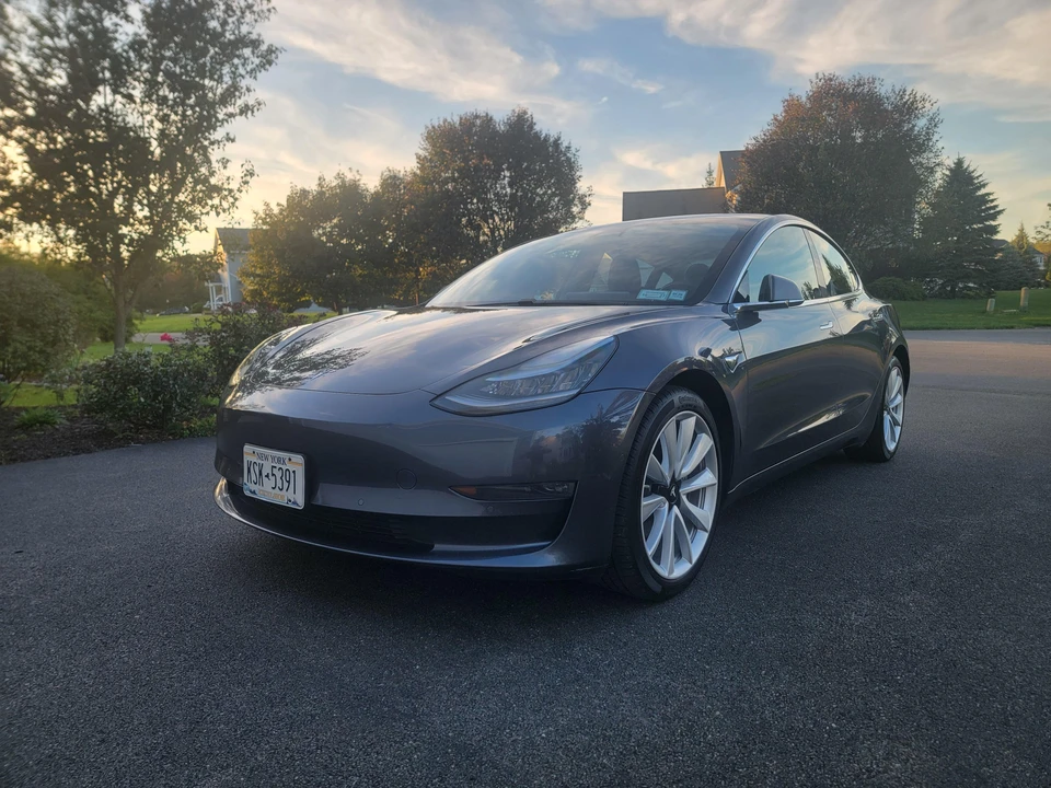 2018 Tesla Model 3 - Image 7 of 31