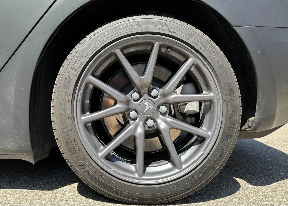 2018 Tesla Model 3 - Image 25 of 31