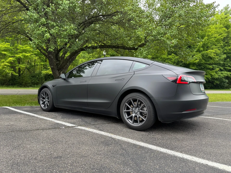 2018 Tesla Model 3 - Image 14 of 31