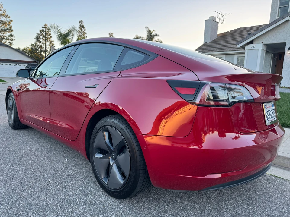 2018 Tesla Model 3 - Image 12 of 31