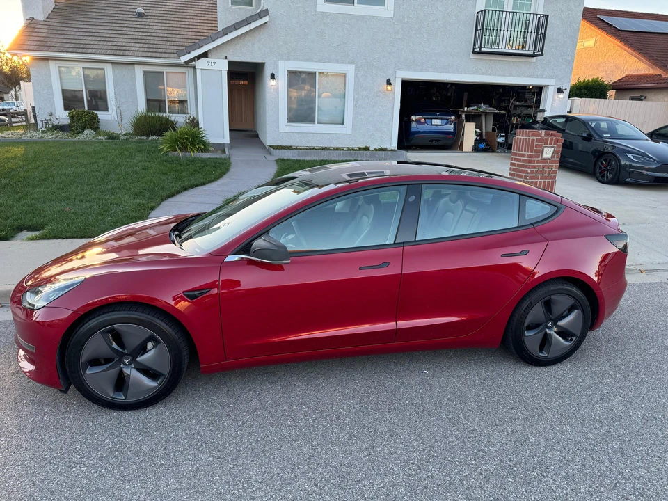 2018 Tesla Model 3 - Image 8 of 31