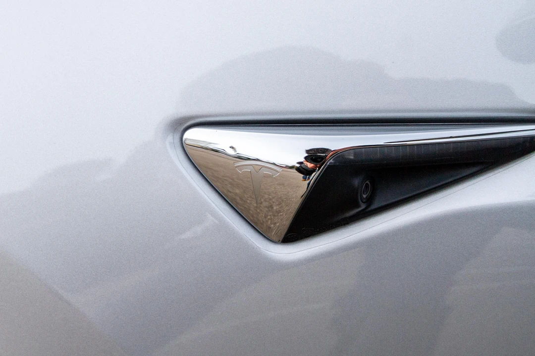 2018 Tesla Model 3 - Image 18 of 31