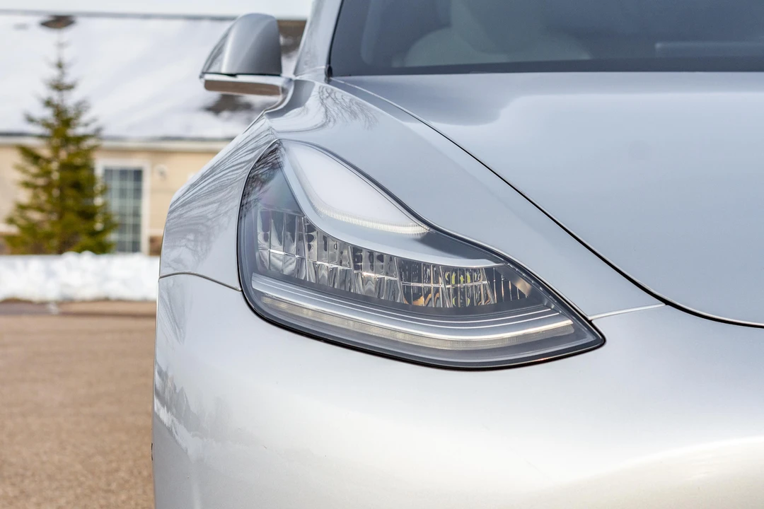 2018 Tesla Model 3 - Image 12 of 31