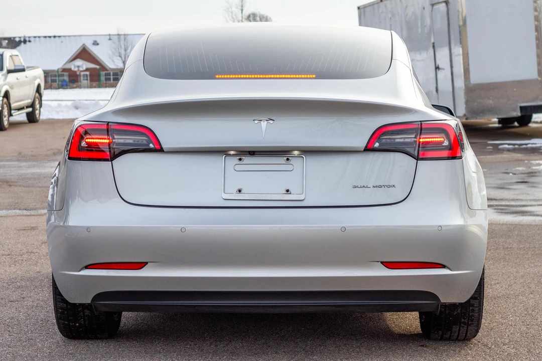 2018 Tesla Model 3 - Image 5 of 31