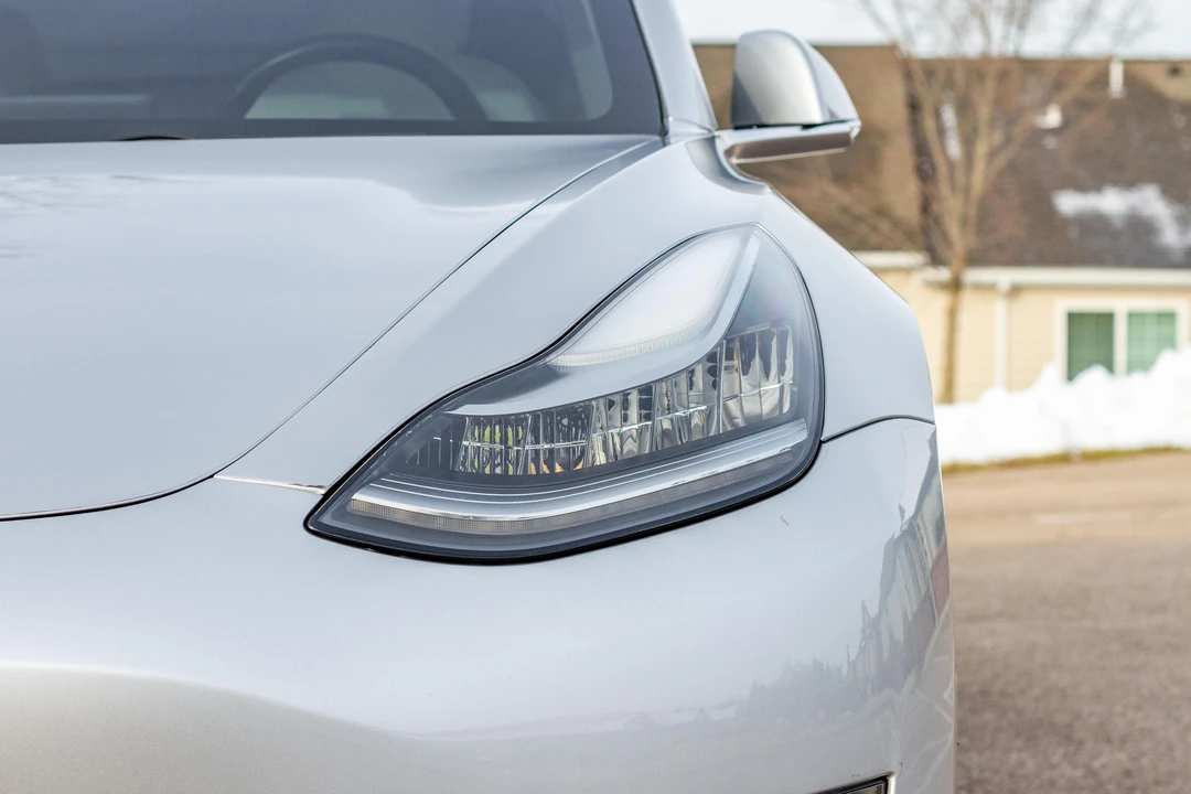 2018 Tesla Model 3 - Image 15 of 31