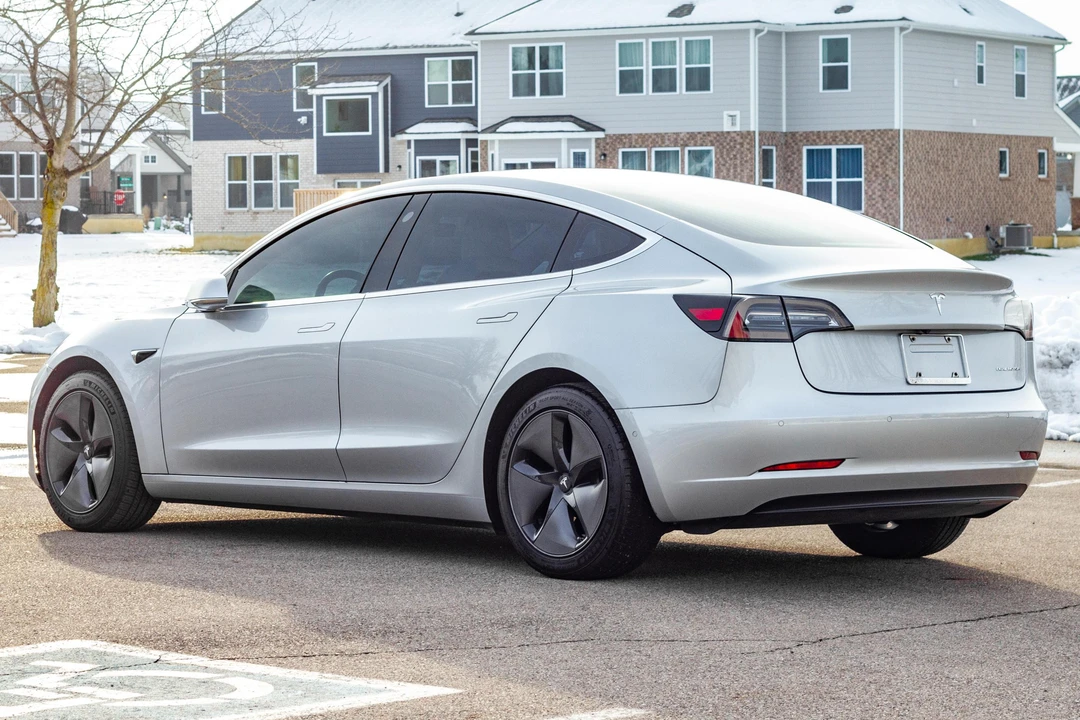 2018 Tesla Model 3 - Image 4 of 31