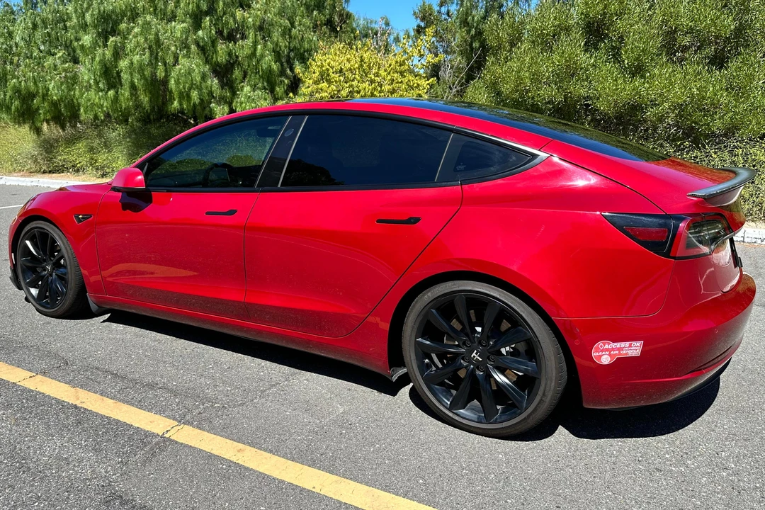 2018 Tesla Model 3 - Image 4 of 31