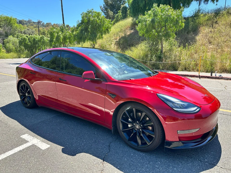 2018 Tesla Model 3 - Image 17 of 31