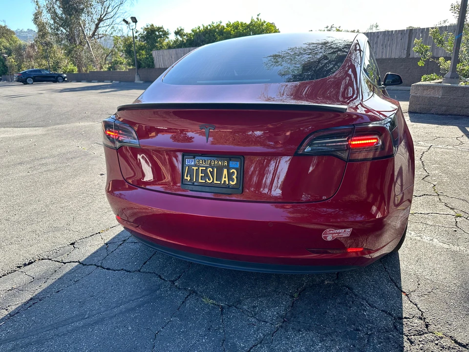 2018 Tesla Model 3 - Image 12 of 31