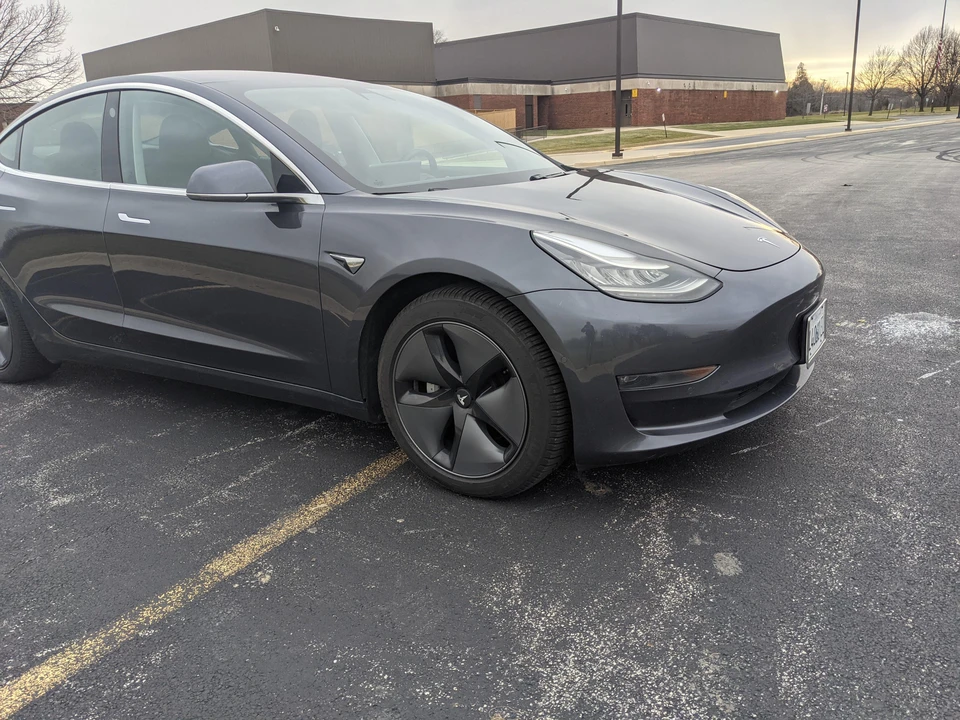 2018 Tesla Model 3 - Image 16 of 31