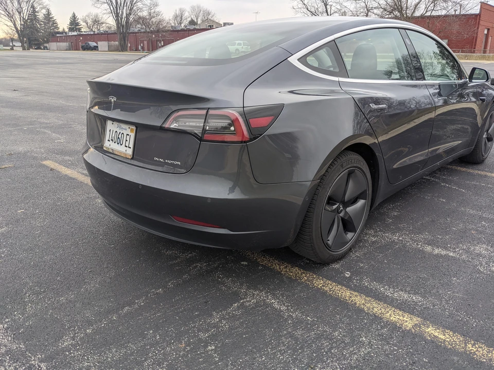 2018 Tesla Model 3 - Image 13 of 31