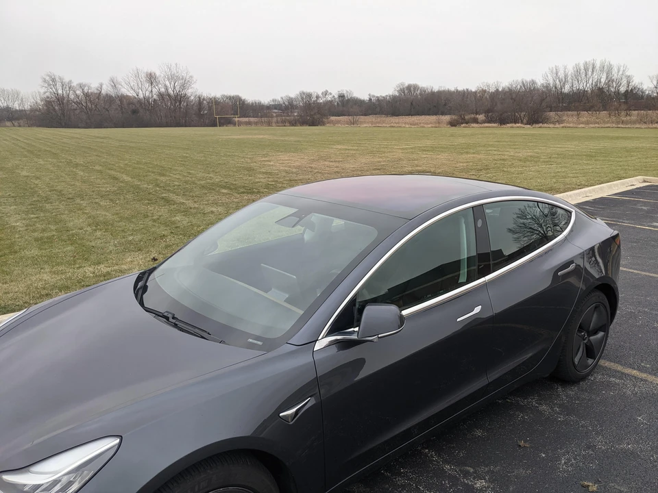 2018 Tesla Model 3 - Image 8 of 31