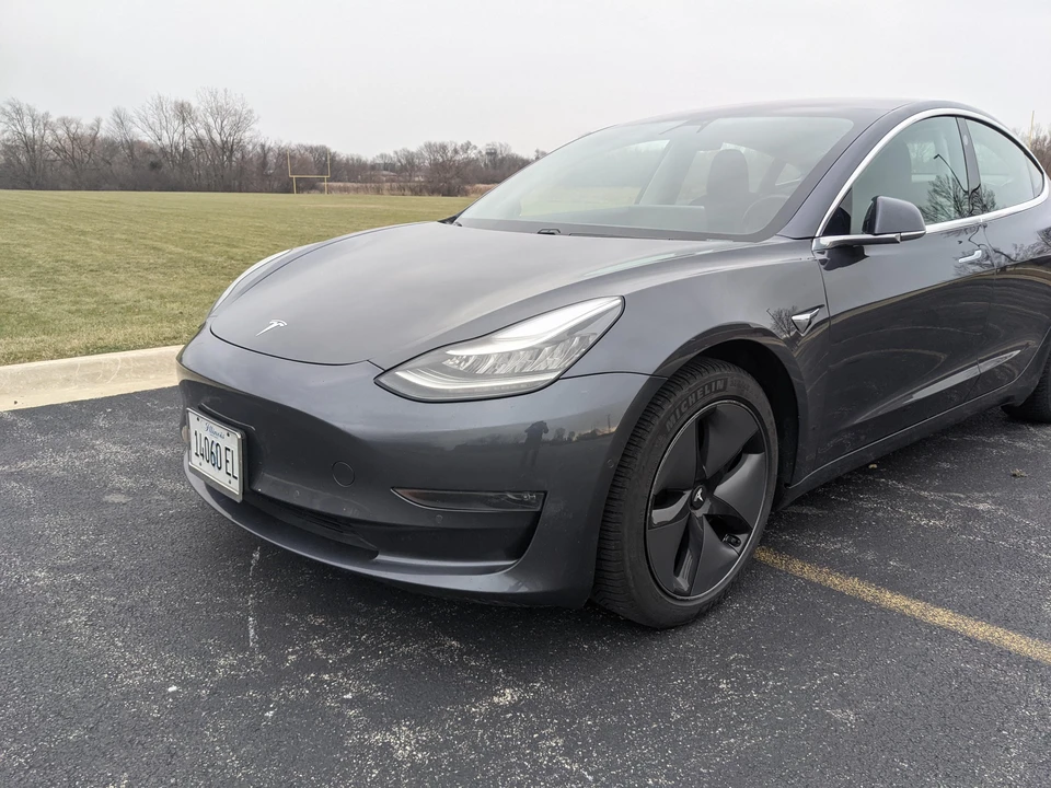 2018 Tesla Model 3 - Image 7 of 31