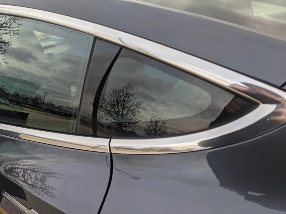 2018 Tesla Model 3 - Image 19 of 31