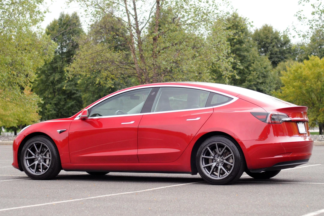 2018 Tesla Model 3 - Image 4 of 7