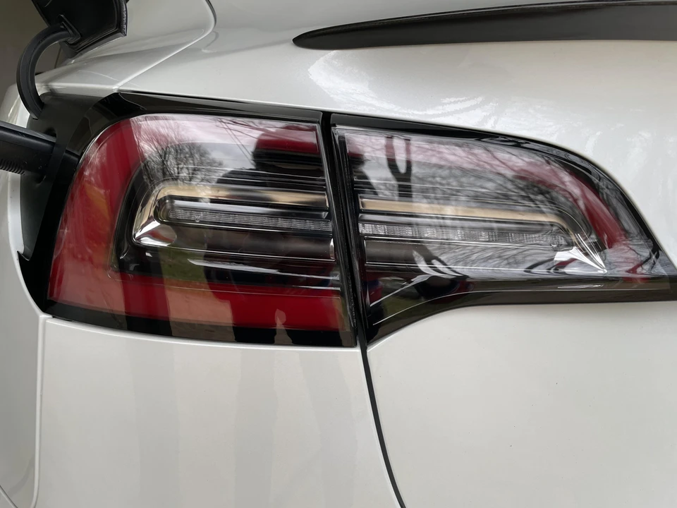 2018 Tesla Model 3 - Image 14 of 31