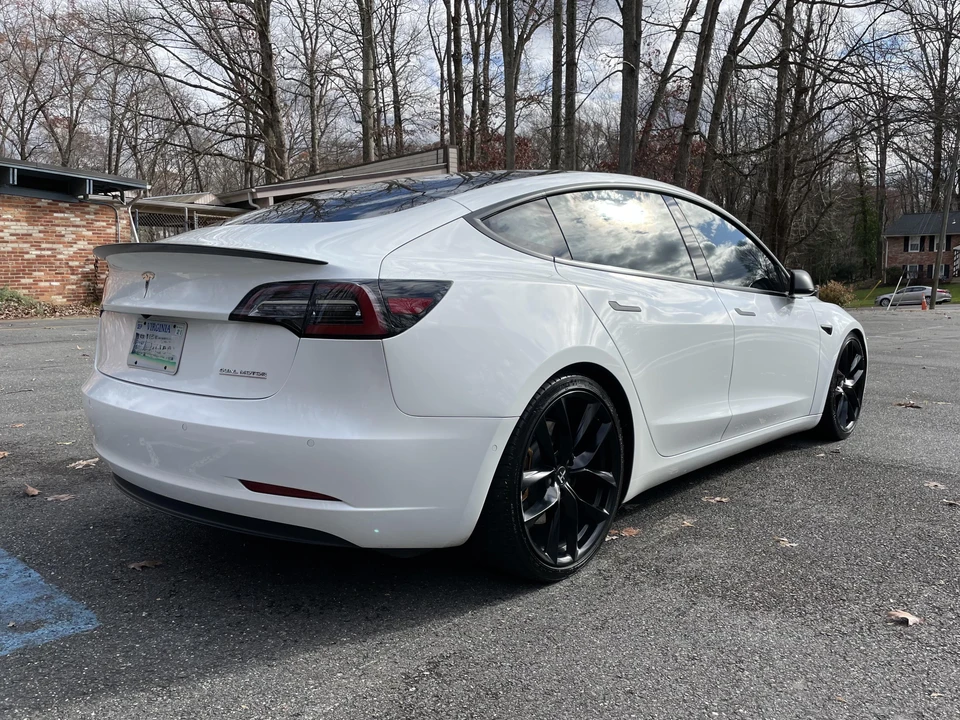 2018 Tesla Model 3 - Image 4 of 31