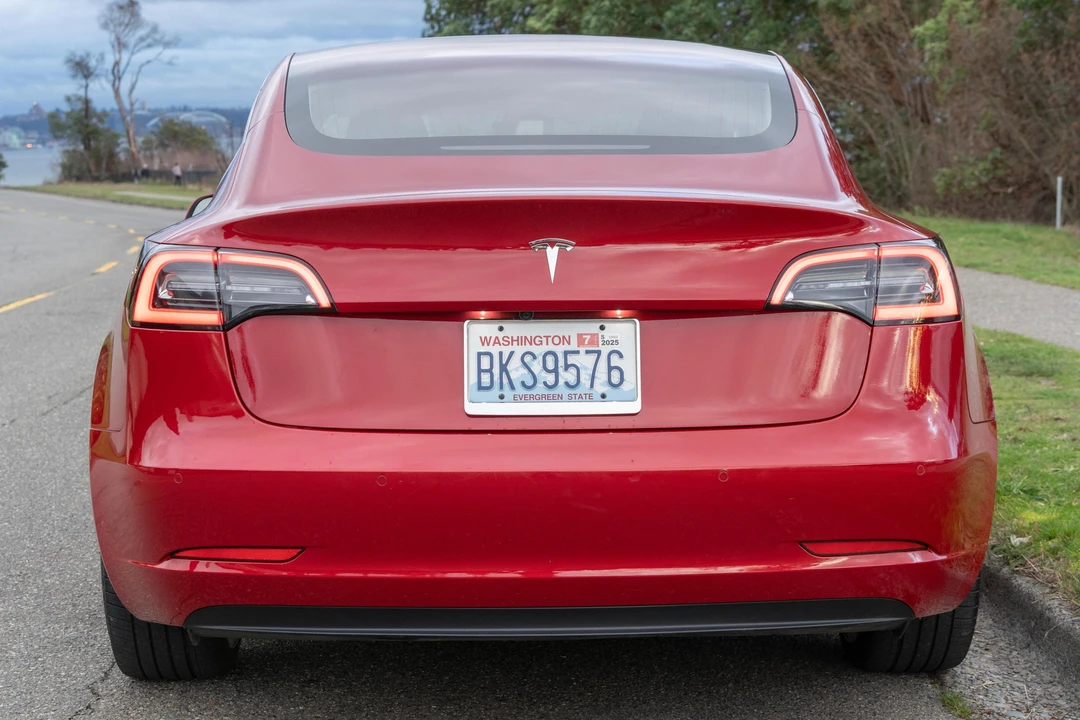 2018 Tesla Model 3 - Image 5 of 31