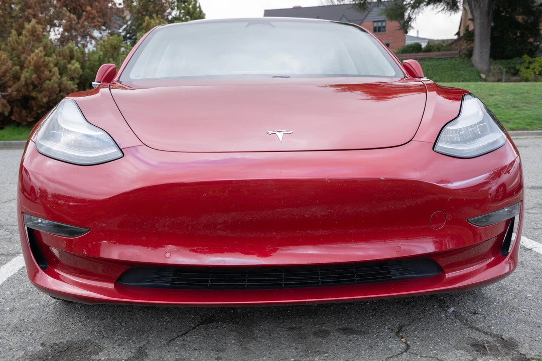 2018 Tesla Model 3 - Image 9 of 31