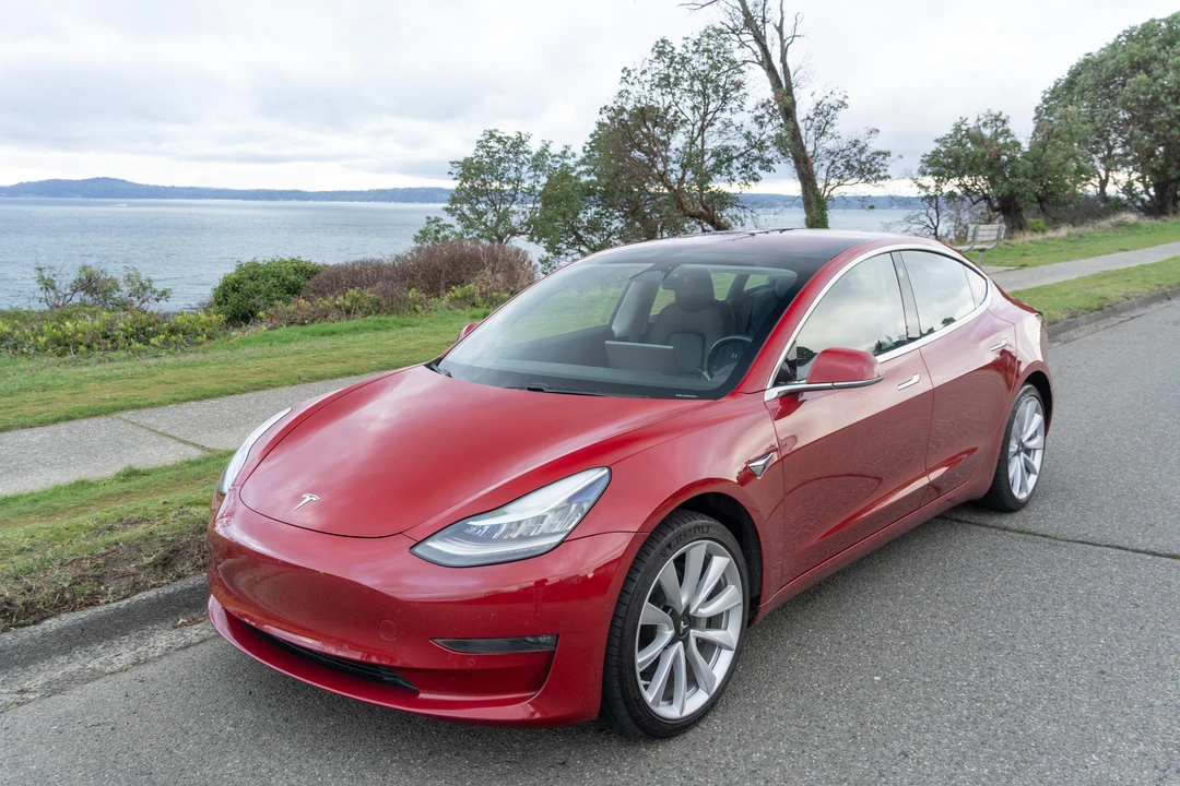 2018 Tesla Model 3 - Image 10 of 31