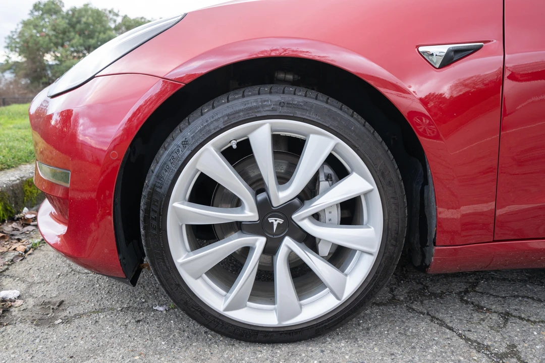 2018 Tesla Model 3 - Image 28 of 31