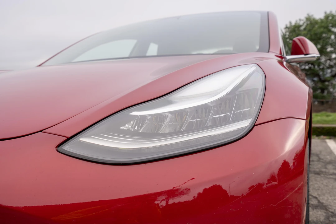 2018 Tesla Model 3 - Image 19 of 31
