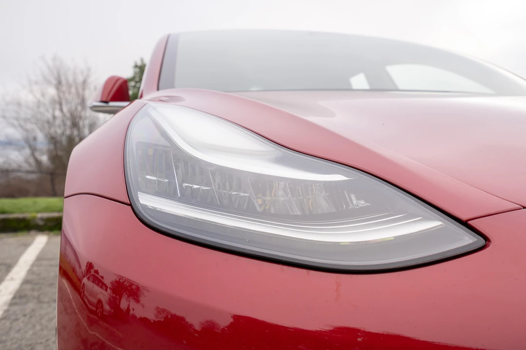 2018 Tesla Model 3 - Image 18 of 31