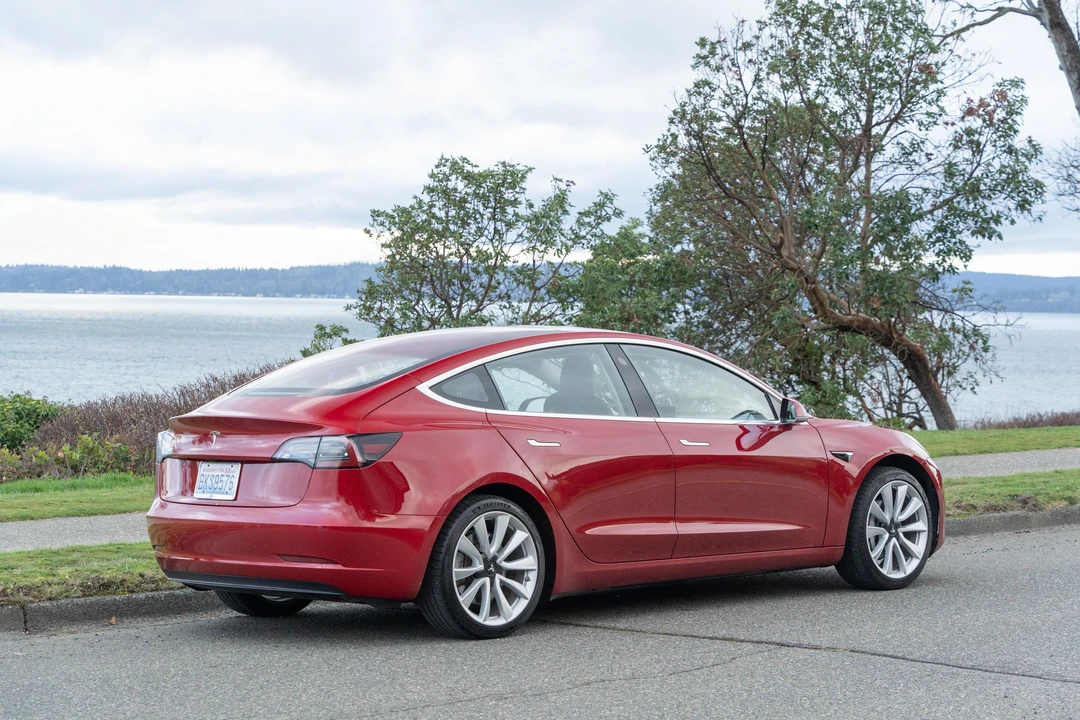 2018 Tesla Model 3 - Image 14 of 31