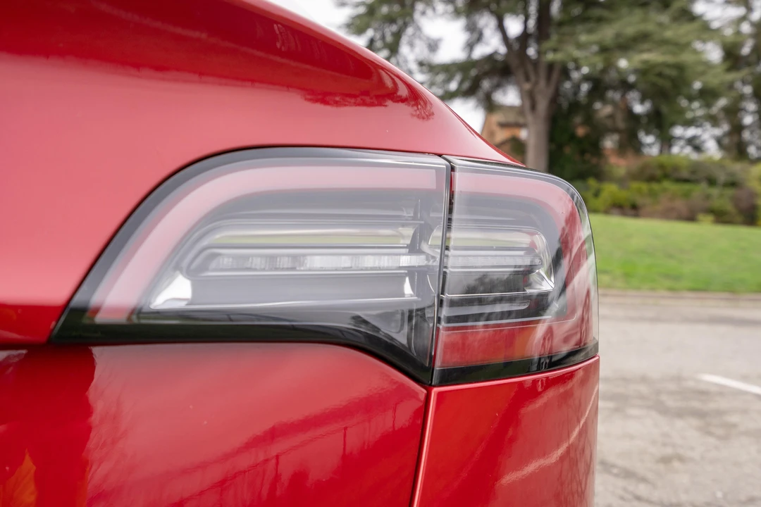 2018 Tesla Model 3 - Image 23 of 31