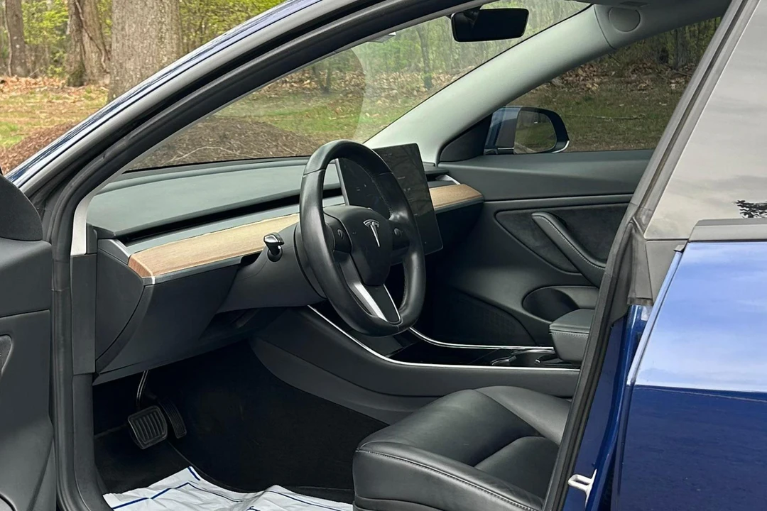 2018 Tesla Model 3 - Image 26 of 31
