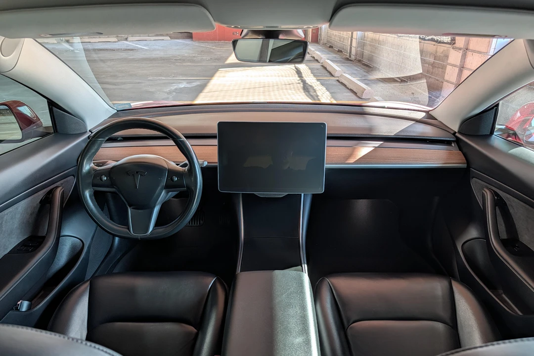 2018 Tesla Model 3 - Image 24 of 31
