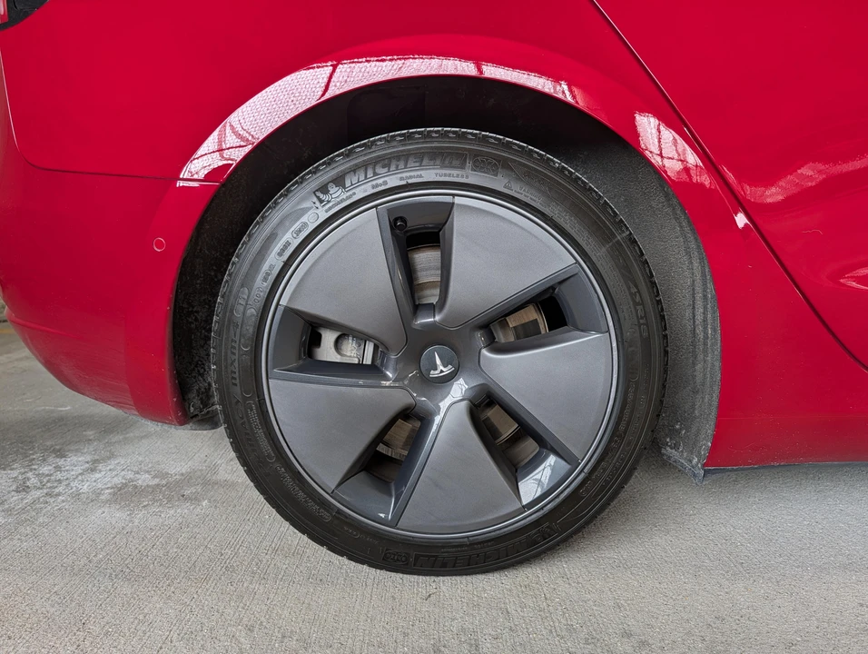 2018 Tesla Model 3 - Image 21 of 31
