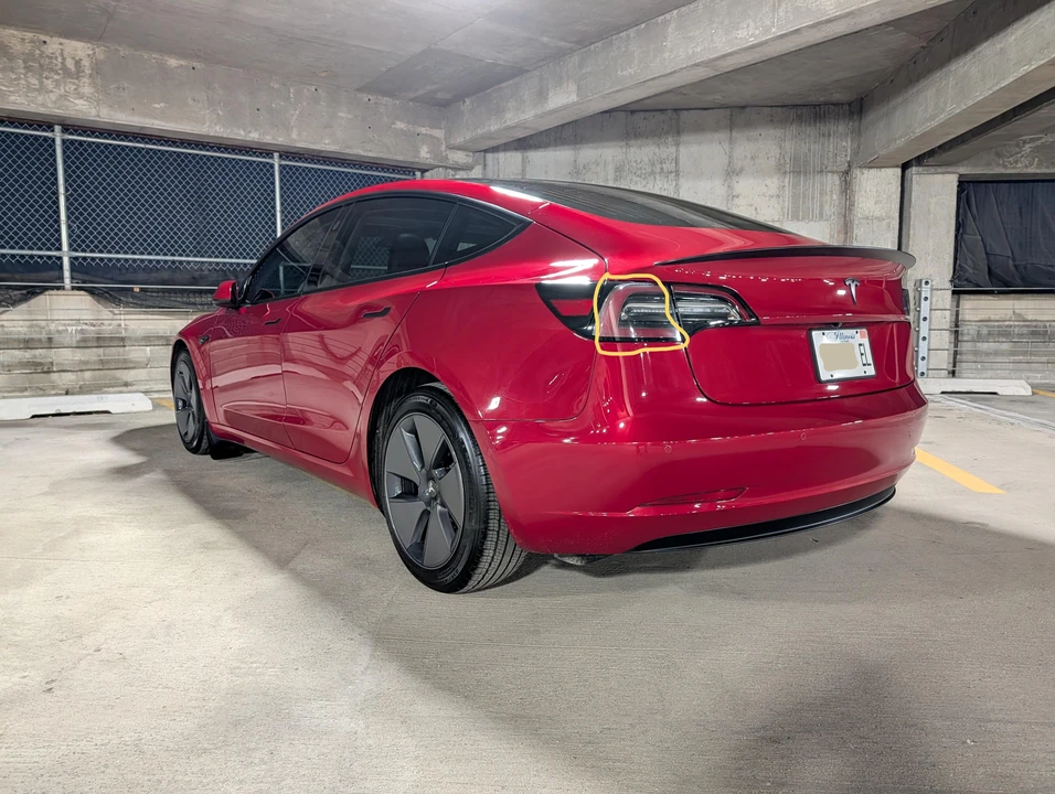 2018 Tesla Model 3 - Image 17 of 31