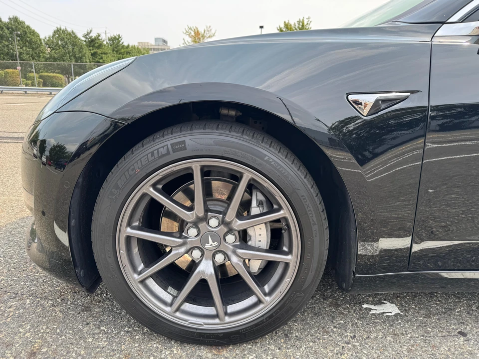 2018 Tesla Model 3 - Image 15 of 31