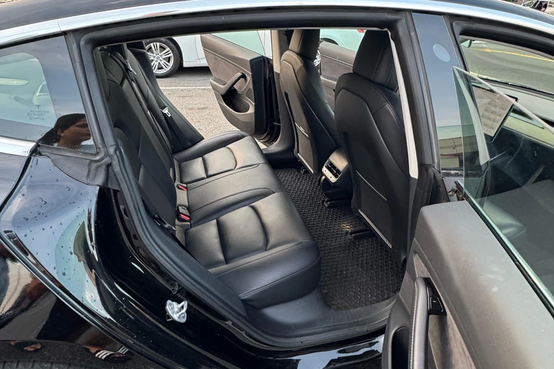 2018 Tesla Model 3 - Image 21 of 31