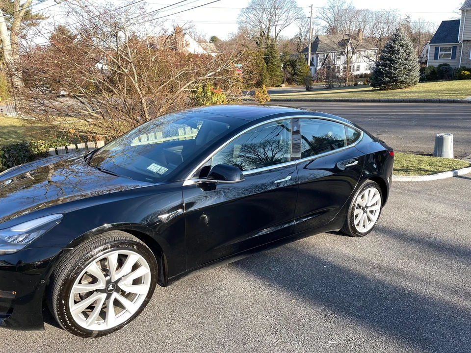 2018 Tesla Model 3 - Image 26 of 31