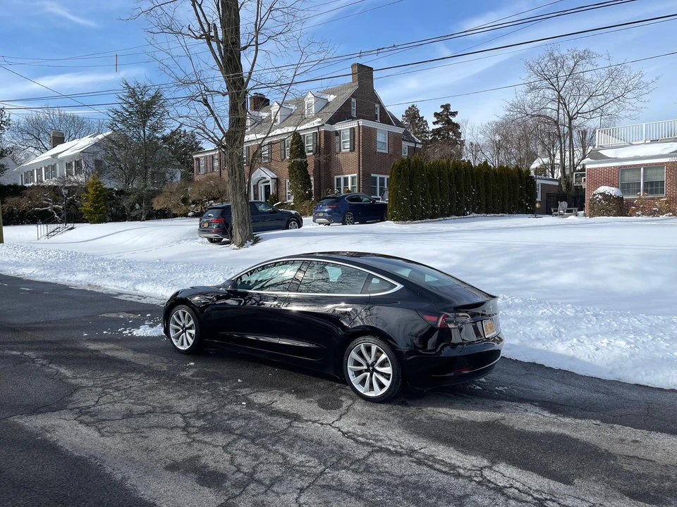 2018 Tesla Model 3 - Image 14 of 31