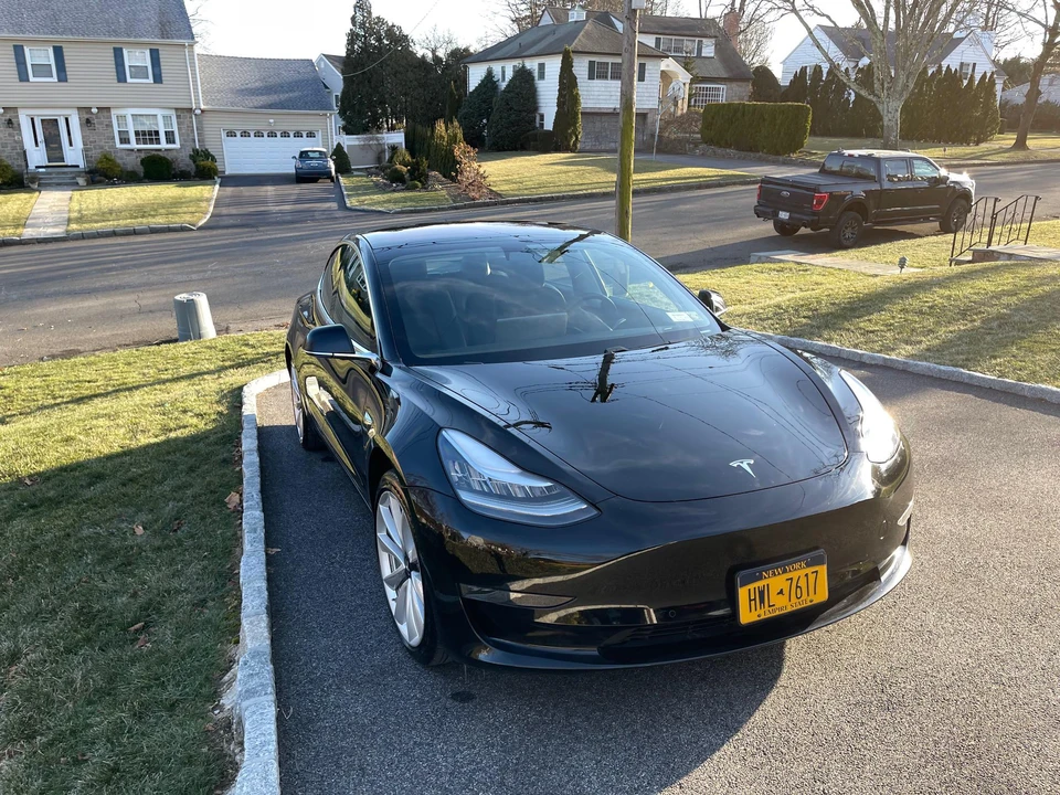 2018 Tesla Model 3 - Image 21 of 31