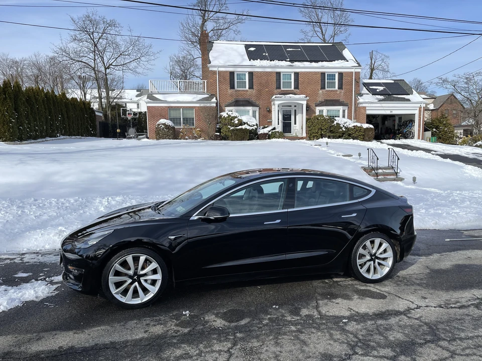 2018 Tesla Model 3 - Image 12 of 31